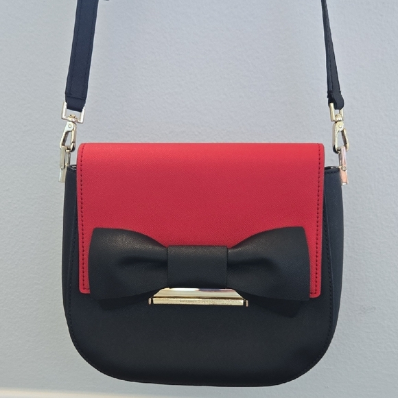 Kate Spade Black Crossbody Bag with Two (2) Extra Flaps. - Picture 4 of 9